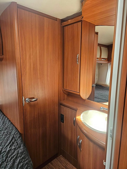 Hobby 650 KMFe Prestige 3 of 13