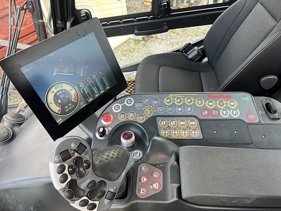 PistenBully 100 Pistmaskin / Pistmaskiner 5 of 9