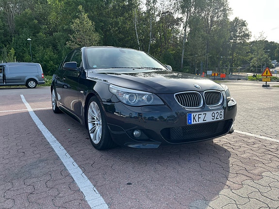 BMW 525i 4 of 10