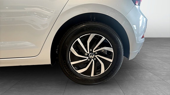 Volkswagen Polo 6 of 13