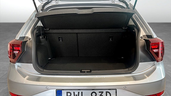 Volkswagen Polo 13 of 13