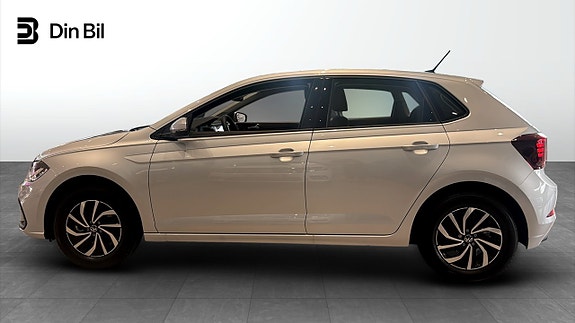 Volkswagen Polo 2 of 13