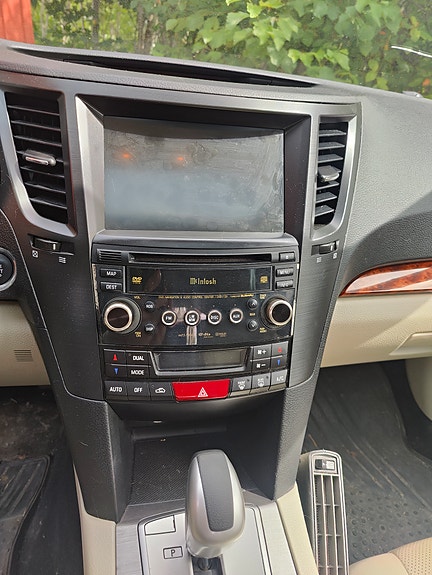 Subaru Outback 10 of 19
