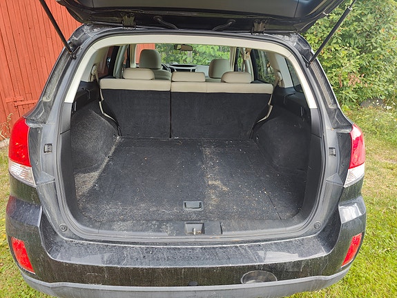Subaru Outback 3 of 19
