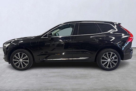 Volvo XC60 2 of 23