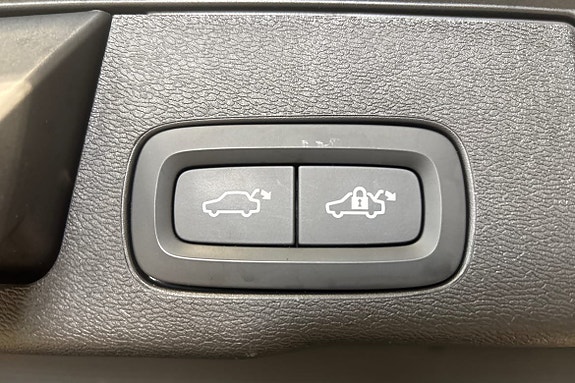 Volvo XC60 18 of 23