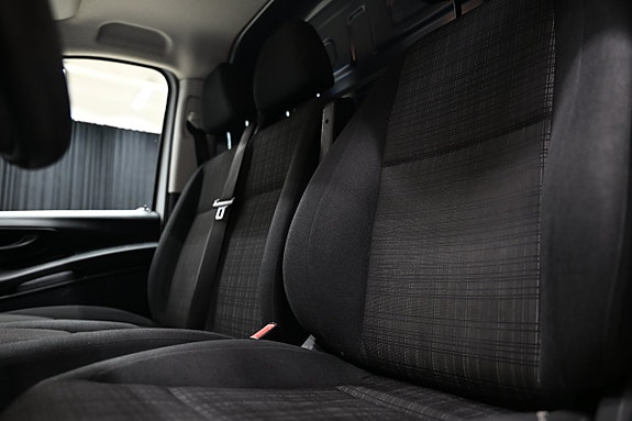Mercedes-Benz Vito 110 23 of 28