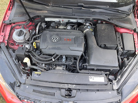 Volkswagen Golf VII 7 of 8