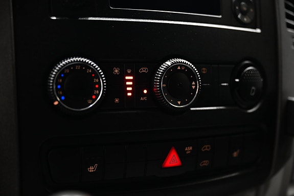 Mercedes-Benz Sprinter 316 24 of 30