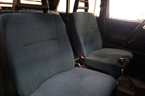 Volvo 244 20 of 24