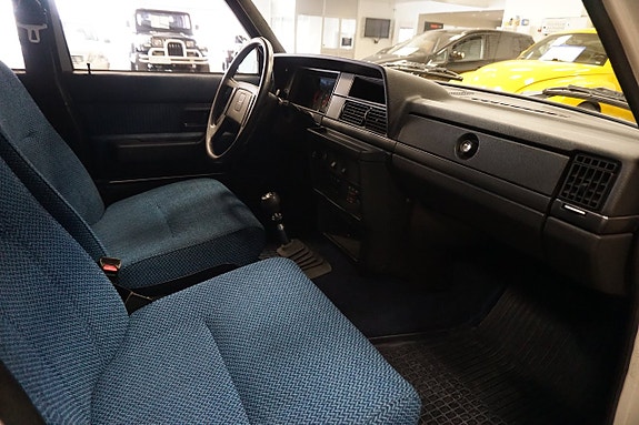 Volvo 244 9 of 24