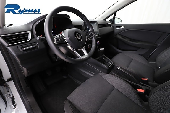 Renault Clio 20 of 25