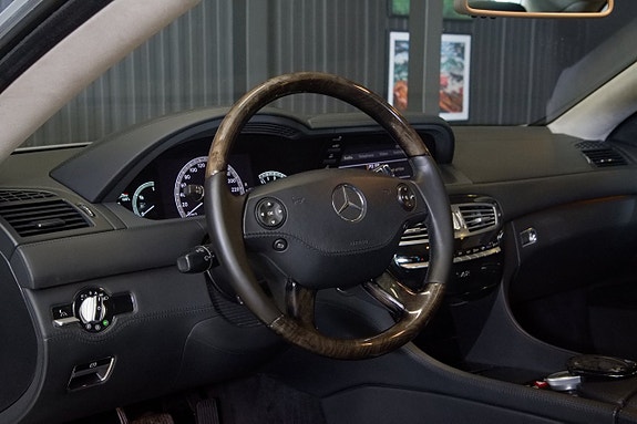 Mercedes-Benz CL600 12 of 22