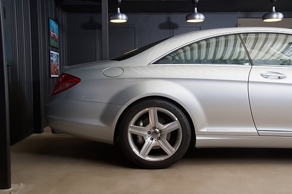 Mercedes-Benz CL600 6 of 22