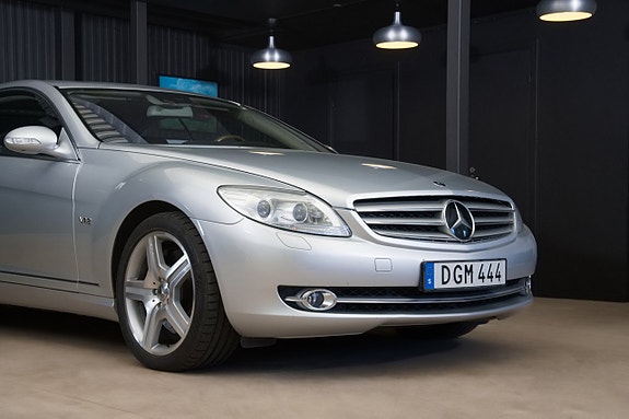 Mercedes-Benz CL600 2 of 22