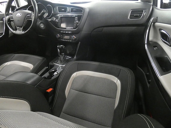 Kia Ceed 14 of 18