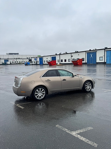 Cadillac CTS 3 of 5