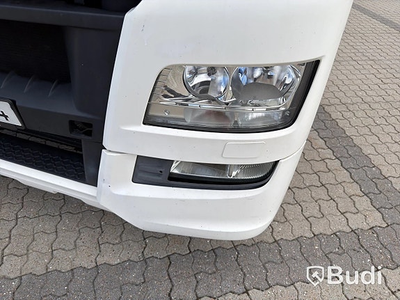 Dragbil MAN TGX 28.480 6X2-2 -2016 via auktion 15 of 27
