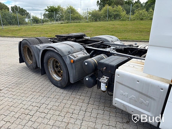 Dragbil MAN TGX 28.480 6X2-2 -2016 via auktion 22 of 27