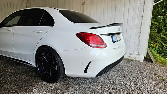 Mercedes-Benz C43 4 of 12
