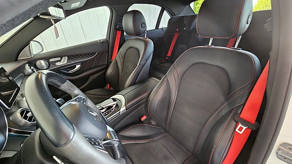Mercedes-Benz C43 6 of 12