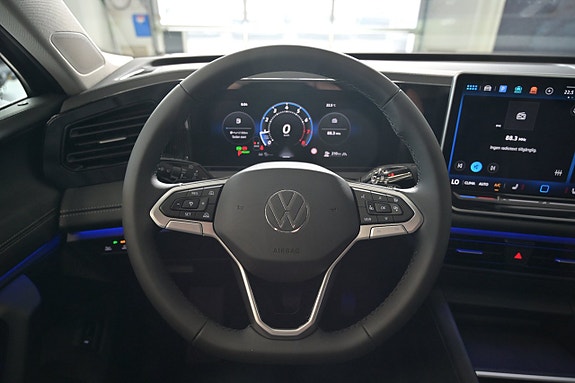 Volkswagen Tiguan 13 of 25