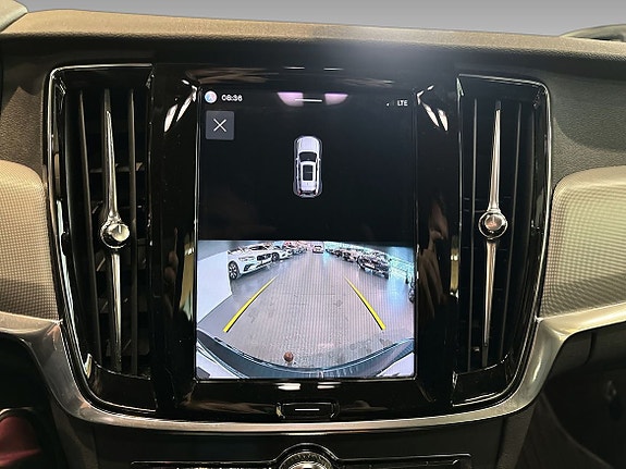 Volvo V90 Cross Country 11 of 12
