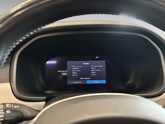 Volvo V90 Cross Country 10 of 12