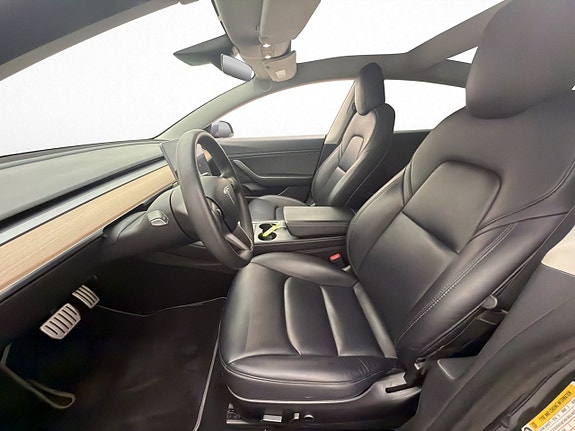 Tesla Model 3 13 of 30
