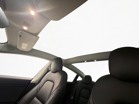 Tesla Model 3 14 of 30