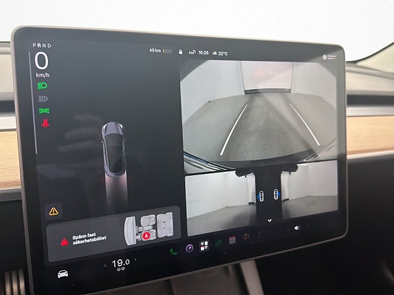 Tesla Model 3 19 of 30