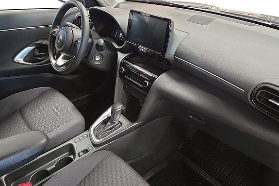 Toyota Yaris Cross 6 of 20