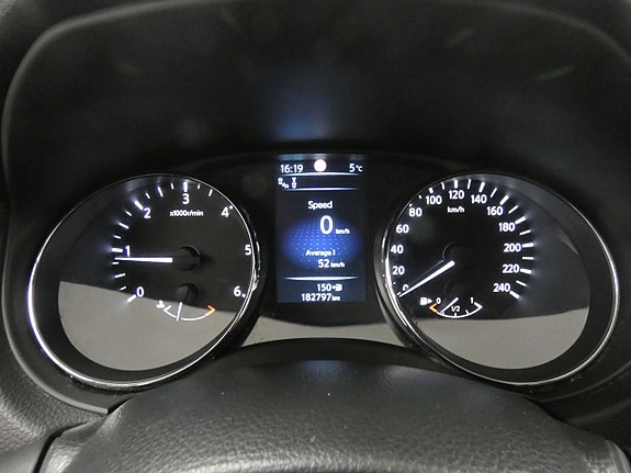 Nissan Qashqai 8 of 17