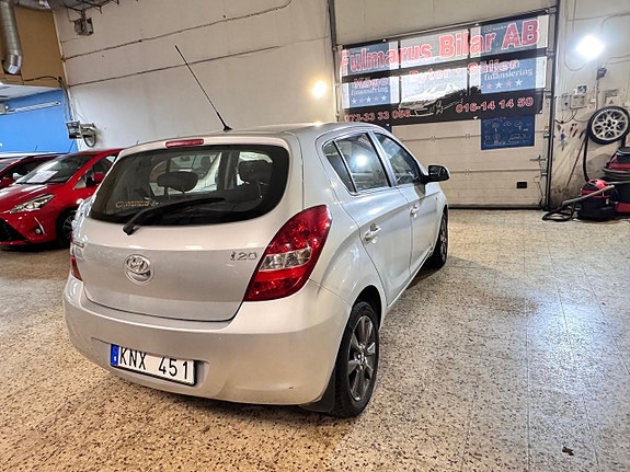 Hyundai i20 5 of 11