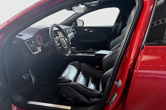 Volvo V60 16 of 18