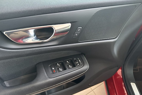 Volvo V60 10 of 18