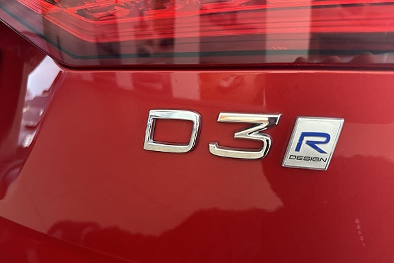 Volvo V60 2 of 18