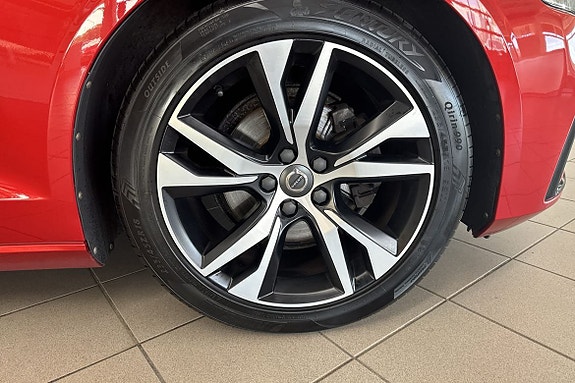 Volvo V60 17 of 18