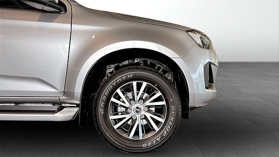 Isuzu D-max 9 of 12