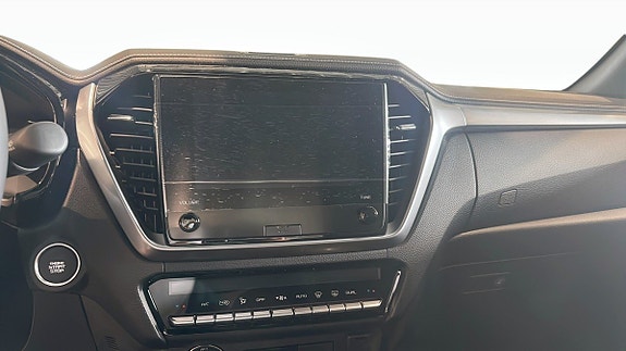 Isuzu D-max 12 of 12
