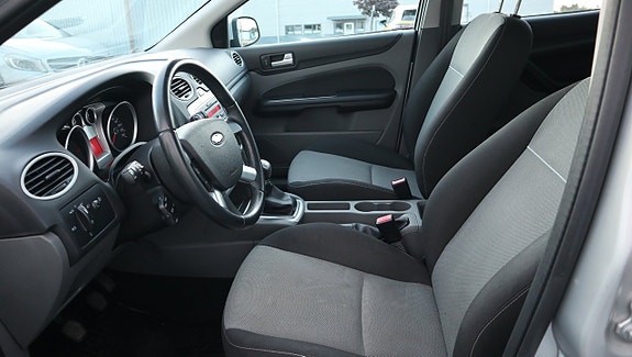 Ford Focus 4 of 15