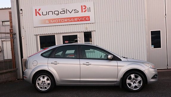 Ford Focus 2 of 15