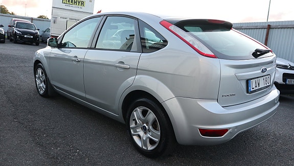 Ford Focus 7 of 15