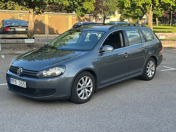 Volkswagen Golf VI 2 of 7