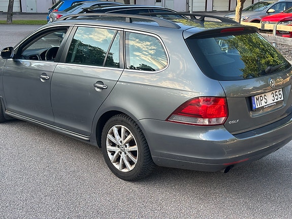 Volkswagen Golf VI 4 of 7