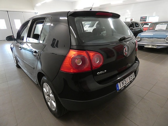Volkswagen Golf V 4 of 16