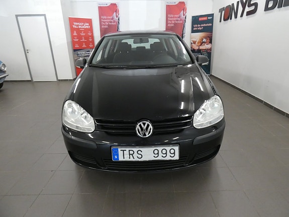 Volkswagen Golf V 2 of 16