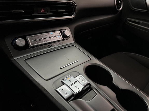 Hyundai Kona 29 of 30