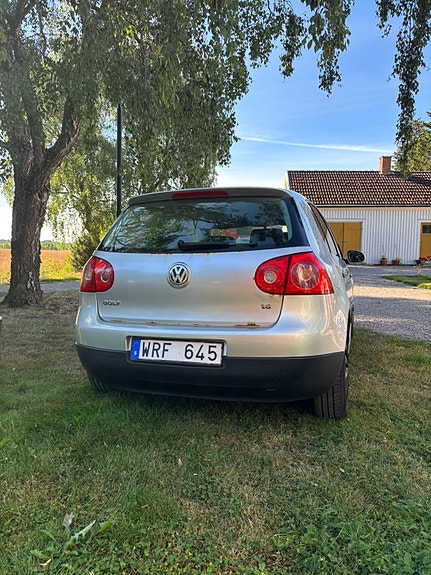 Volkswagen Golf V 4 of 10