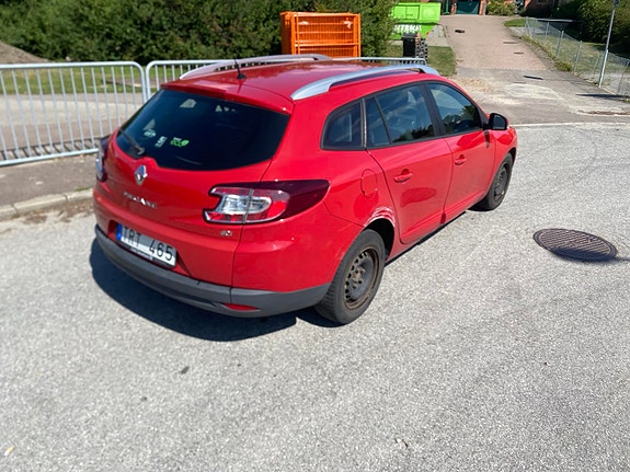 Renault Megane III 2 of 4